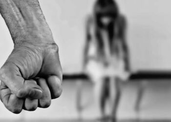“Не дитинство, а каторга”: як домашнє насильство над дітьми травмує особистість та чим можна допомогти