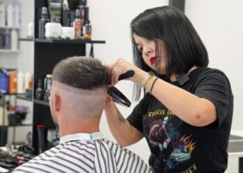 Барберка з Болграда про стереотипи та труднощі у “не жіночій” ніші у сфері краси