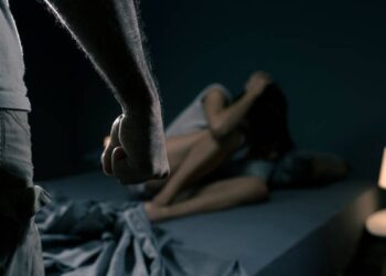 Терпіла побиття і думала, що так треба: батьківське насильство і його наслідки